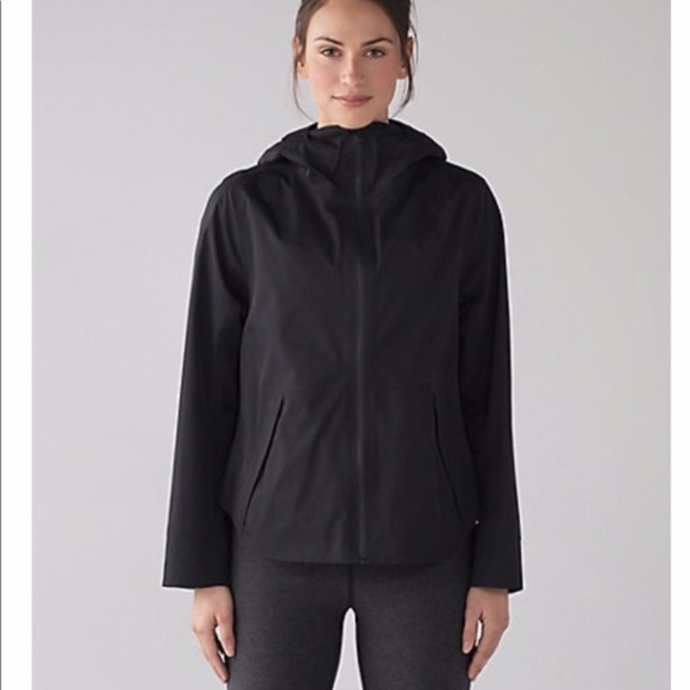 Lululemon EVERYDAY GETAWAY JACKET Black in Women